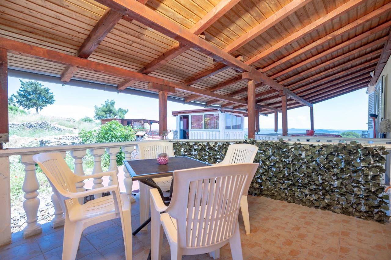 Ruza Dugi Otok Apartman *