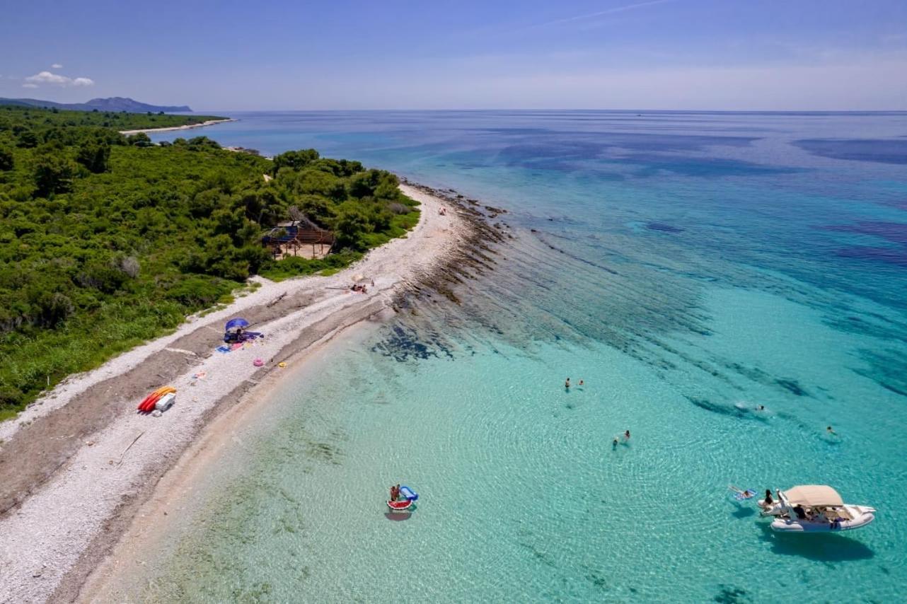 Ruza Dugi Otok Apartman Dragove